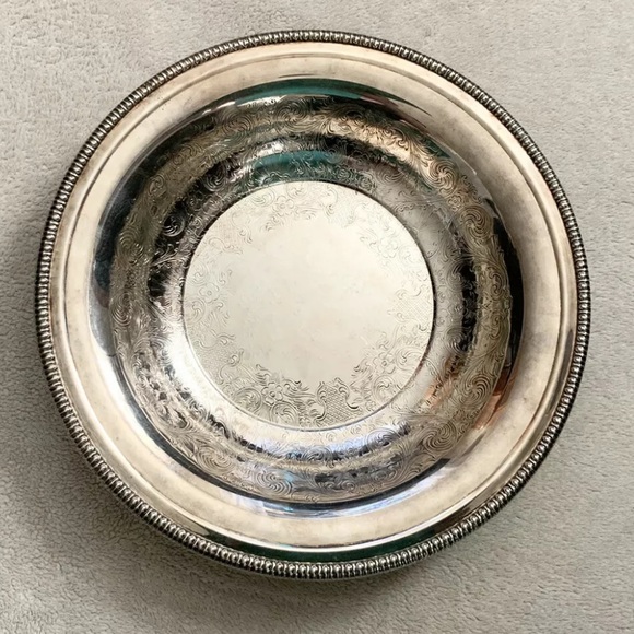 Vintage WM Rogers Silver Plate Serving Tray Bowl Dish #4335 Round 10.5 Inch - Picture 1 of 5